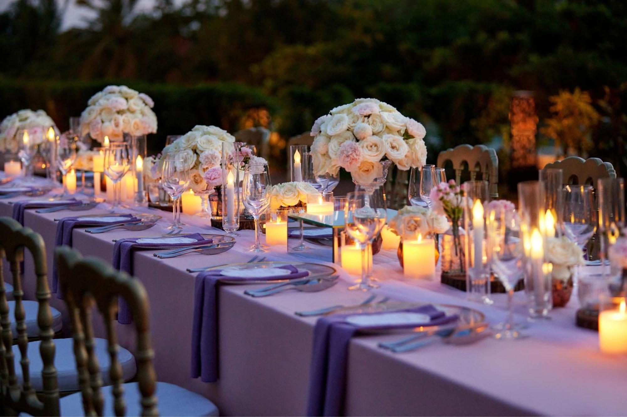 Sheraton Bali Kuta Resort Εξωτερικό φωτογραφία A table set for a wedding reception